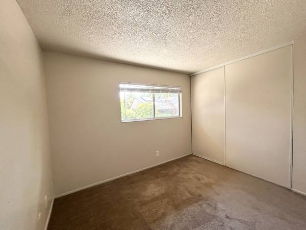 2BR/1BA Apartment on Blake Street 103 · Berkeley photo 4