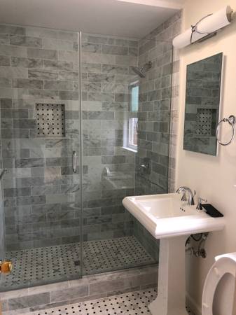 1BR/1BA Apartment · Oakland photo 2