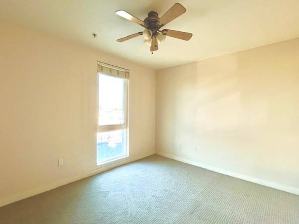 2BR/2BA Apartment · Dublin photo 5