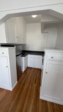 0BR/1BA Apartment · San Francisco photo 3