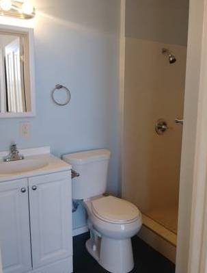 1BR/1BA Apartment · Oakland photo 5