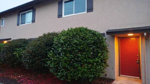2BR/2BA Apartment · Hayward photo 3
