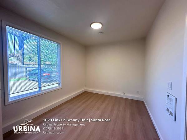 1BR/1BA In Law Adu on Link Ln · Santa Rosa photo 2