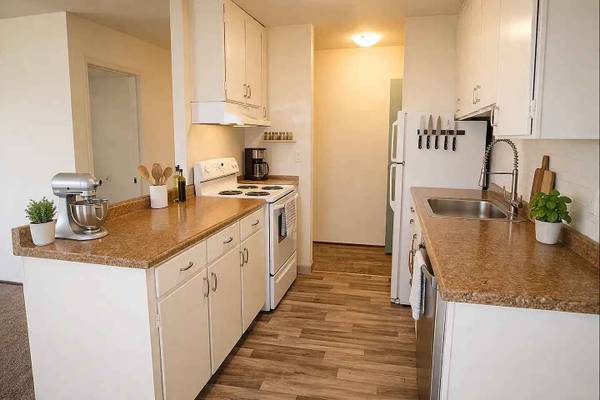 121 41st St photo 2
