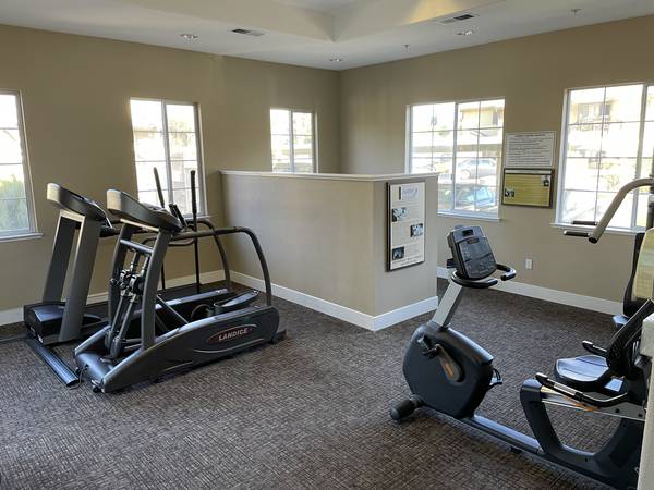 1BR/1BA Apartment on Melody Drive · Concord photo 3