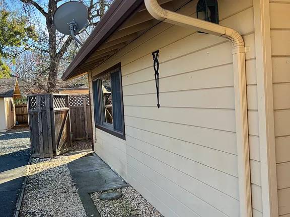 Charming Single-level Unit Duplex Near Downtown Calistoga! photo 2