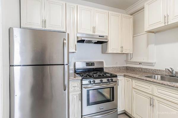 2BR/1BA Apartment · San Francisco photo 3