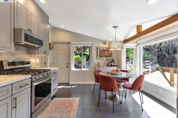 1BR/1BA Single Family House on Parkway · Sunol photo 4