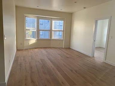 2BR/1BA Single Family House on Grove St · San Francisco photo 3