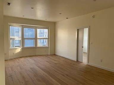 2BR/1BA Single Family House on Grove St · San Francisco photo 5