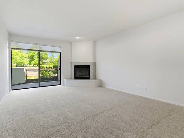 1BR/1BA Condo on Shorebird Cir · Redwood City photo 2