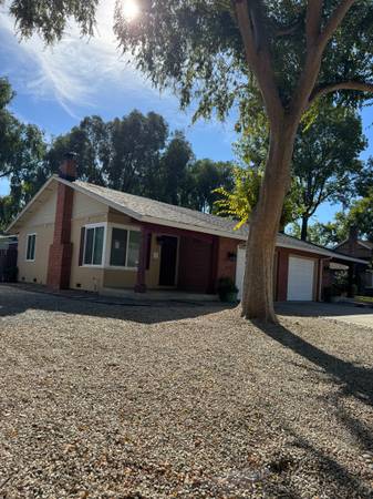 3BR/2BA Duplex · Morgan Hill photo 3