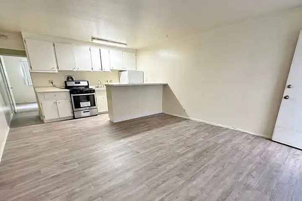 Euclid Apartments LLC. photo 3