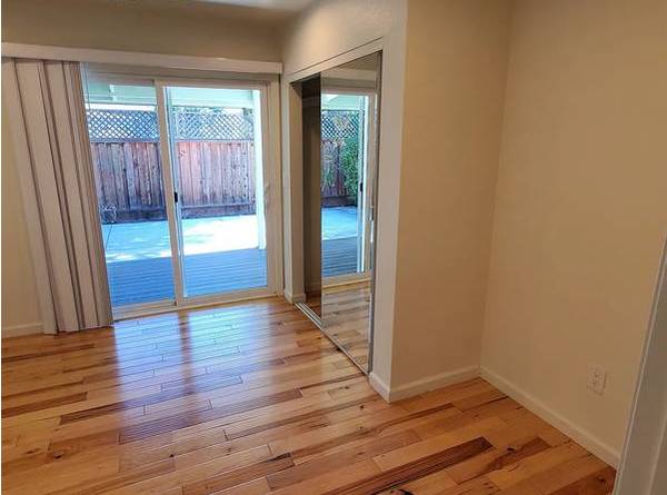 1BR/1BA Apartment · Mountain View photo 2