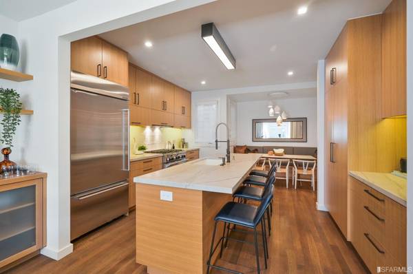 2BR/2BA Condo · San Francisco photo 4