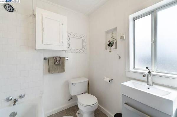 1BR/1BA Single Family House on Scharff Ave · San Jose photo 3