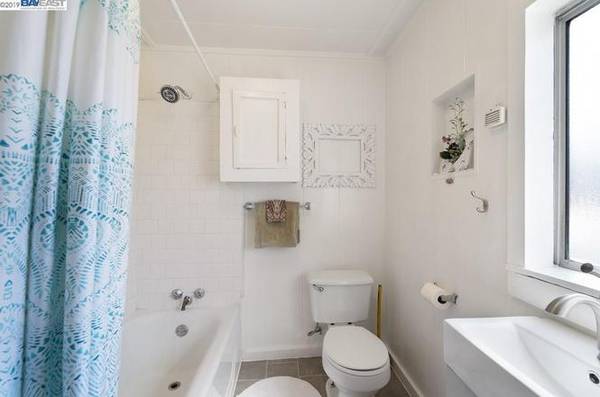 1BR/1BA Single Family House on Scharff Ave · San Jose photo 4
