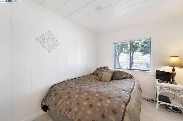 1BR/1BA Single Family House on Scharff Ave · San Jose photo 5