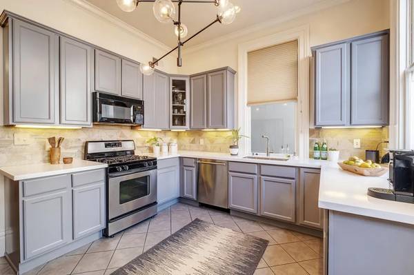 3BR/1BA Single Family House on Sutter St · San Francisco photo 5