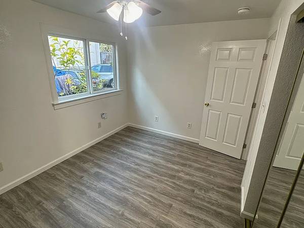 Stanford Ave. Apartments photo 5