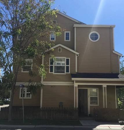 588 AMHERST TERRACE photo 2