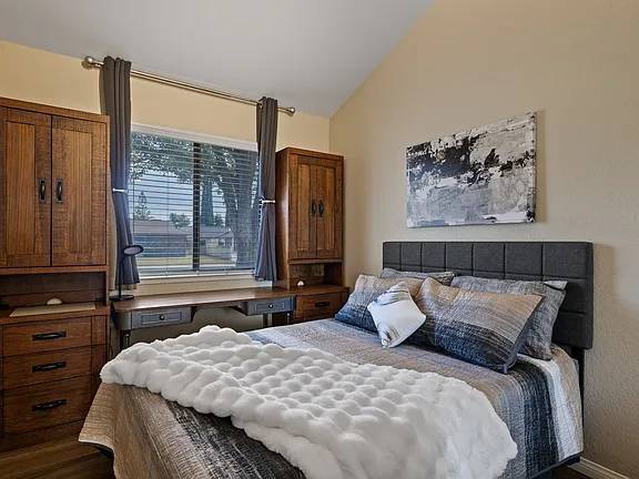 1BR/1BA Apartment · Scotts Valley photo 2
