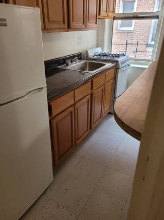 1BR/1BA Apartment · Emeryville photo 4