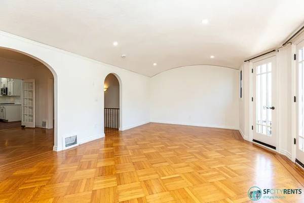 2BR/1BA Apartment · San Francisco photo 2