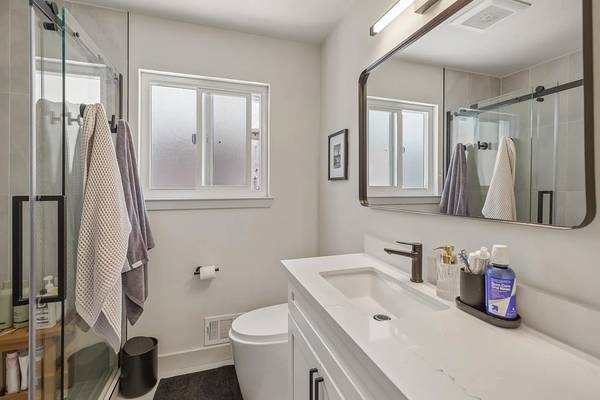 10178 Alpine LLC photo 5