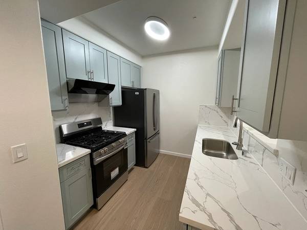 1BR/1BA Condo on Franklin St · Oakland photo 5