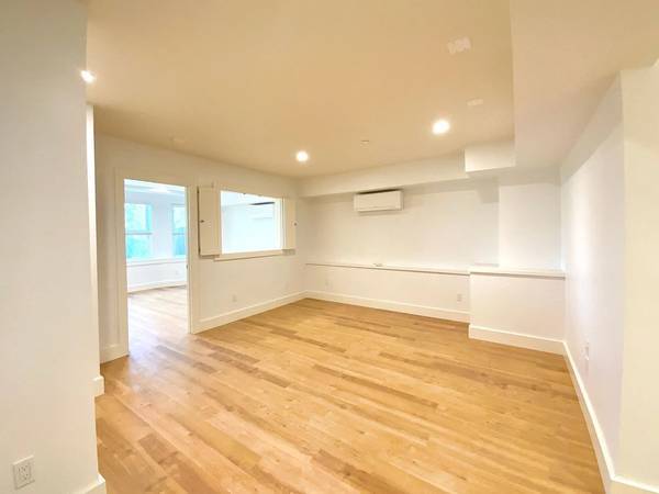 1BR/1BA Apartment · San Francisco photo 3