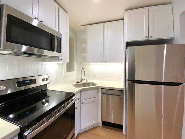 1BR/1BA Apartment · San Francisco photo 5