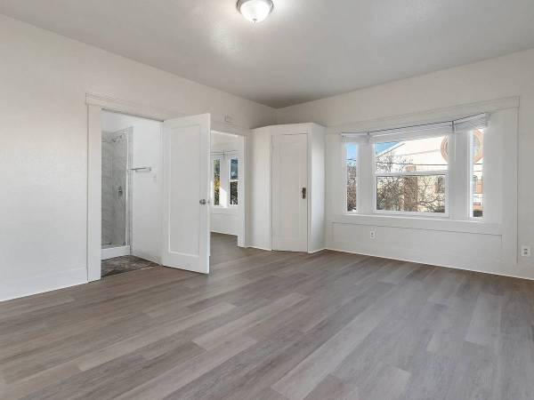 1BR/1BA Apartment · Oakland photo 3