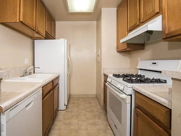 3BR/3BA Single Family House on Walti St · Santa Cruz photo 3