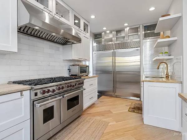 2BR/1BA Apartment · San Francisco photo 2