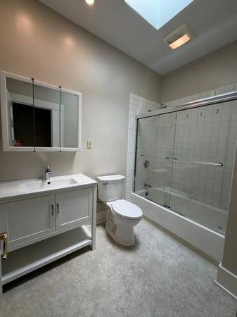 2BR/1BA Apartment · San Francisco photo 4