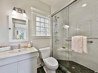 1BR/1BA Apartment · San Francisco photo 4