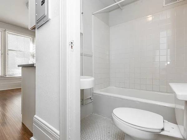 1BR/1BA Apartment · San Francisco photo 4