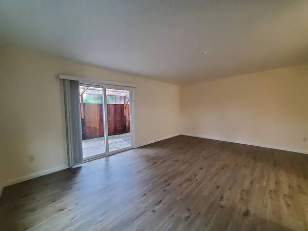 2378 Heidi Pl photo 2