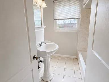 1BR/1BA In Law Adu on Sterling Pl · Brooklyn photo 4