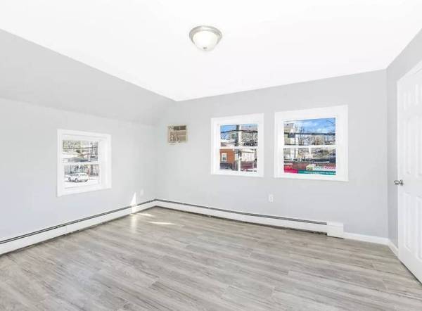 1BR/1BA In Law Adu on Fenton Ave · Bronx photo 4