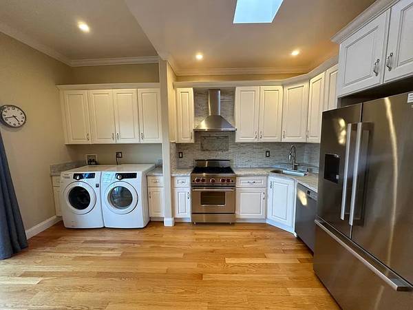 1BR/1BA Apartment · San Francisco photo 2