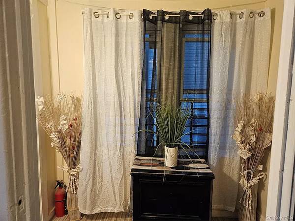1BR/1BA In Law Adu on Arlington Terrace · Jamaica photo 3
