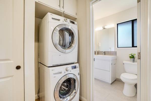 430 Grand Blvd Unit 6 photo 4