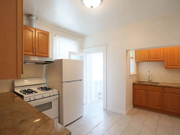 1BR/1BA Apartment on Green St · San Francisco photo 5