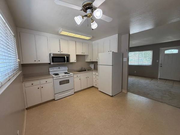 235 Erie photo 2