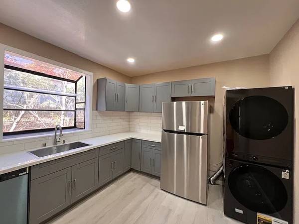 2BR/1BA In Law Adu on Alameda Ave · Alameda photo 4