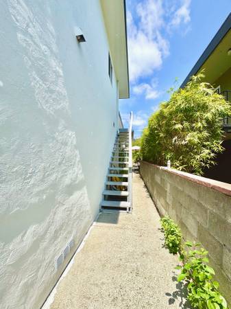 3BR/2BA Apartment on Kansas Street · Oakland photo 2