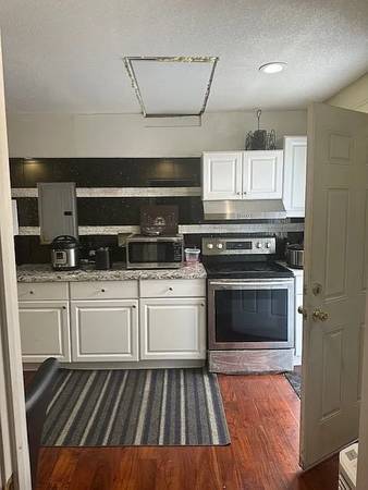 1BR/1BA Single Family House on Ruttner Pl · San Jose photo 2