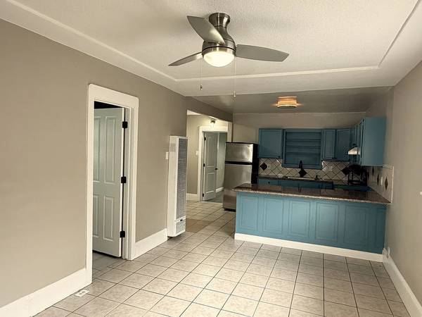 1BR/1BA Apartment · Burlingame photo 4
